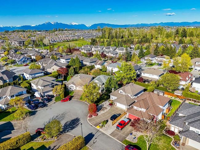 6536 187 A Street, House other with 3 bedrooms, 3 bathrooms and 6 parking in Surrey BC | Image 35