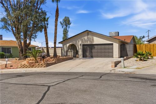 943 Tami Circle, Henderson, NV, 89015 | Card Image