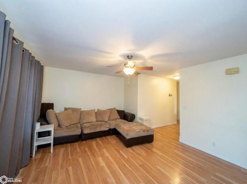 106 Kilbourn Ave, Denmark, IA, 52624-7760 | Card Image