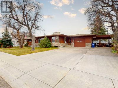 356 20 St, House other with 5 bedrooms, 3 bathrooms and 7 parking in Fort Macleod AB | Image 2