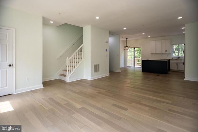 11904 White Heather Rd, Townhouse with 4 bedrooms, 4 bathrooms and null parking in COCKEYSVILLE MD | Image 4