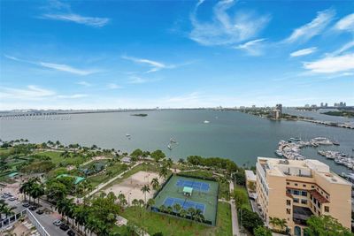 2102 - 1750 N Bayshore Dr, Condo with 2 bedrooms, 2 bathrooms and null parking in Miami FL | Image 1