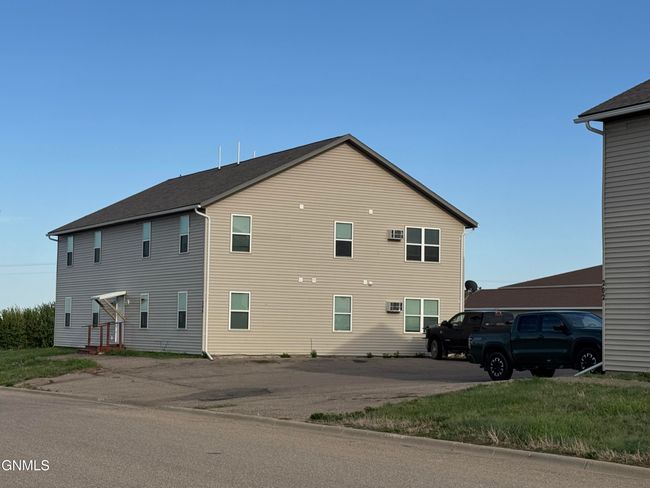 202206 10 Th Ave Se, Home with 24 bedrooms, 16 bathrooms and null parking in Crosby ND | Image 22