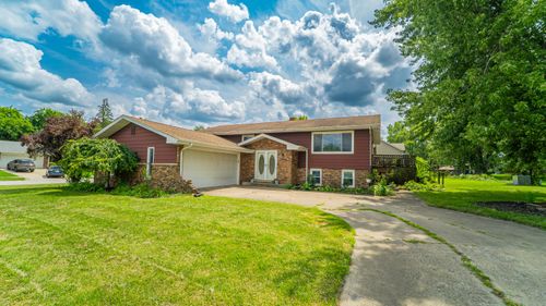 2008 Sir Richard Rd, Schererville, IN, 46375-1841 | Card Image
