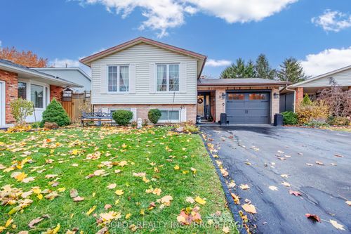 9 Brittany Crt, Saint Catharines, ON, L2S3C3 | Card Image