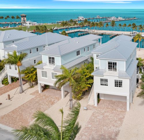 805 39th Street Gulf, Marathon, FL, 33050-2383 | Card Image