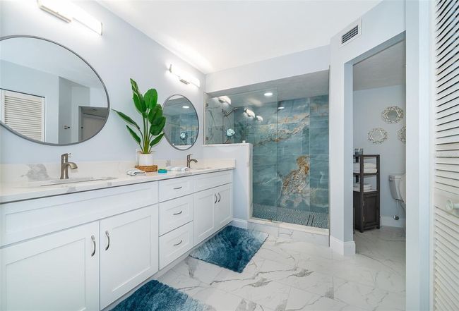 Master Bath | Image 22