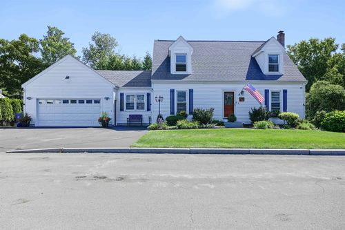 176 Stanton St, Manchester, NH, 03103-3023 | Card Image
