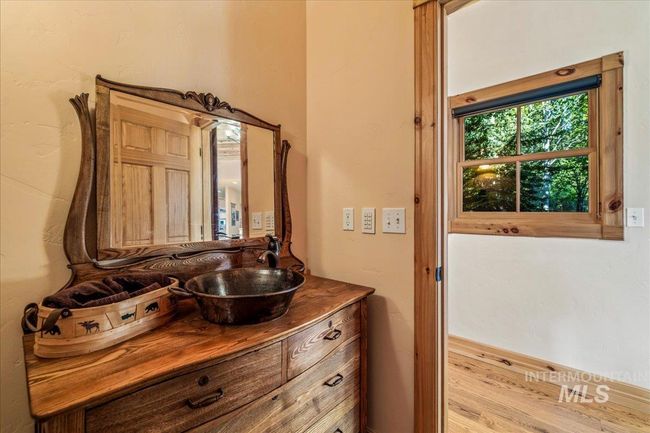 3872 Brookside Dr, House other with 6 bedrooms, 7 bathrooms and 6 parking in New Meadows ID | Image 30