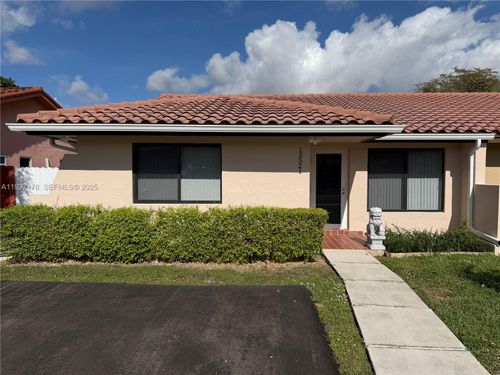 13521 Sw 65th Ln, Miami, FL, 33183-5016 | Card Image
