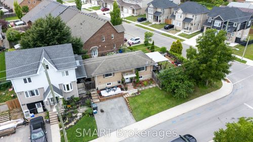 23 Moffatt St, St. Catharines, ON, L2P2L4 | Card Image