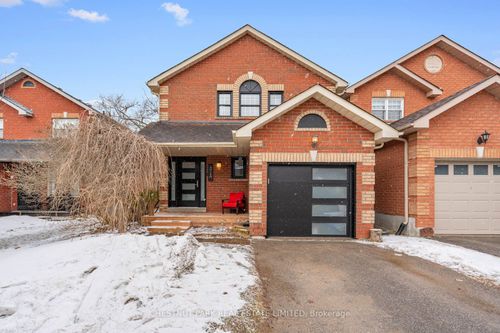 31A S Balsam St, Uxbridge, ON, L9P1V2 | Card Image