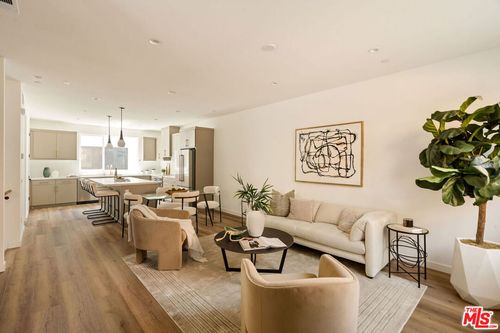 3851 Riley Ln, Los Angeles, CA, 90065-1439 | Card Image