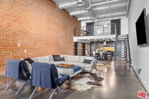 6-120 S Hewitt St, LOS ANGELES, CA, 90012 | Card Image