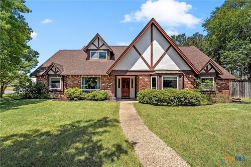 400 E 22nd Ave, Belton, TX, 76513-2074 | Card Image