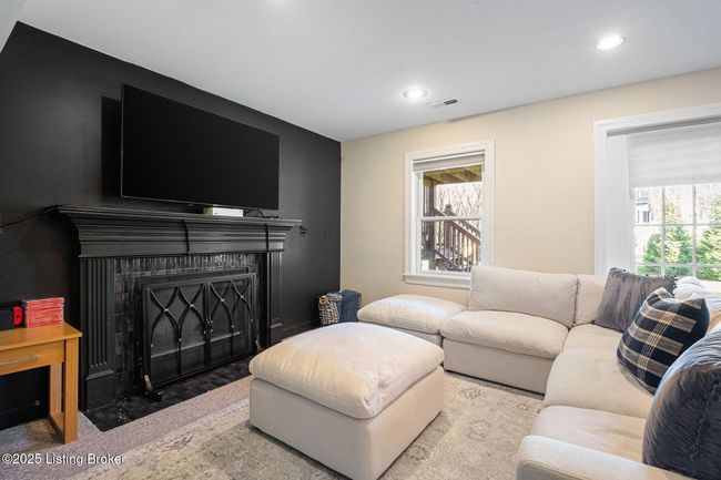 1203 Winding Creek Pl, House other with 5 bedrooms, 4 bathrooms and null parking in Louisville KY | Image 40