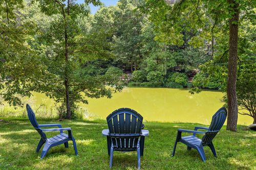 2558 Boston Branch Cir, Signal Mountain, TN, 37377-1704 | Card Image