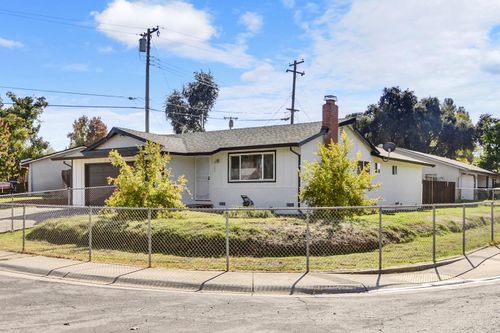 9100 Sutton Way, Orangevale, CA, 95662-5242 | Card Image