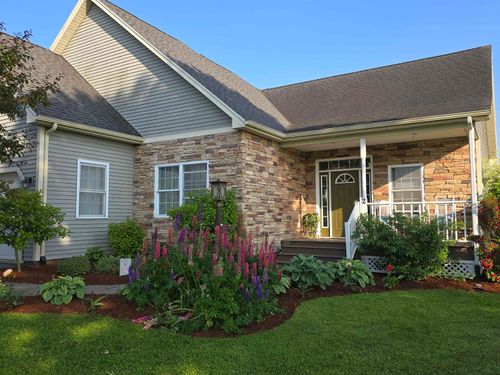 2 Shetland Ln, Swanton, VT, 05488-4424 | Card Image