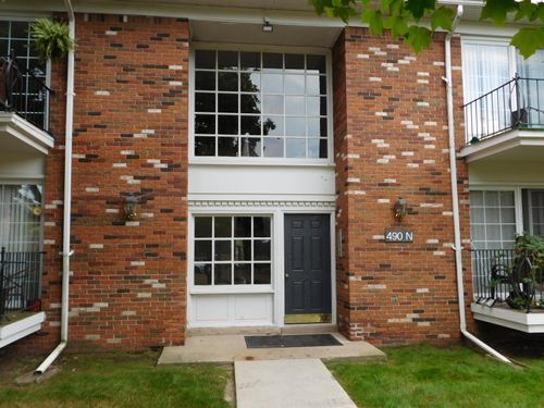 1-490 Fox Hills Dr N, Bloomfield Hills, MI, 48304-1337 | Card Image