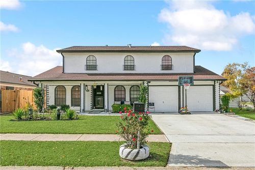 2700 Sandero Del Este, Harvey, LA, 70058-2956 | Card Image