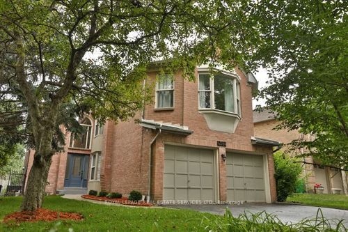 4584 Glastonbury Pl, Mississauga, ON, L5M3L6 | Card Image