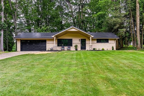 5 Bel Aire Dr, Delmont, PA, 15626-1501 | Card Image