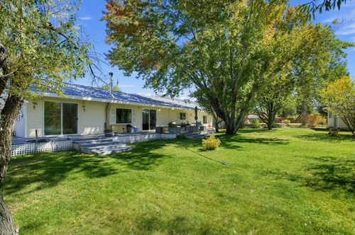 426 Rancho Circle Dr, Loyalton, CA, 96118-5727 | Card Image
