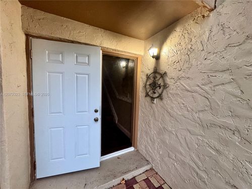221-32 Wimbledon Lake Dr, Plantation, FL, 33324-2420 | Card Image