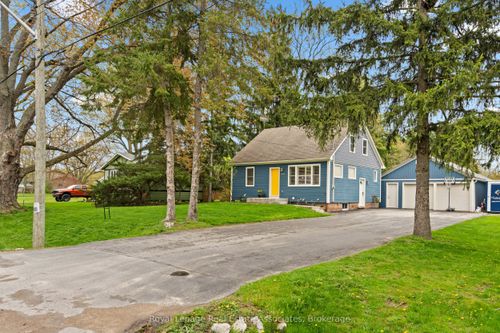 905 Church Street, Pelham, ON, L0S1C0 | Card Image