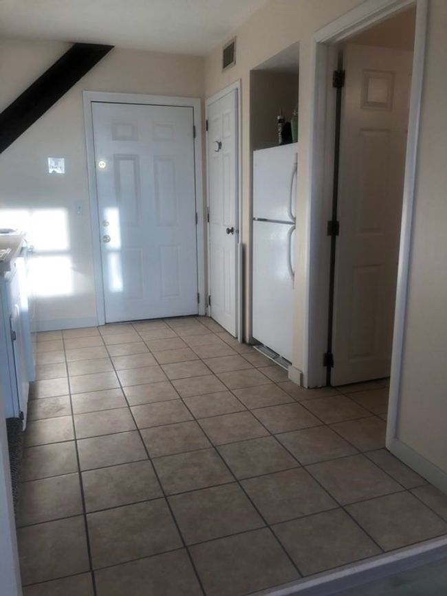 APT-18 - 926 Southbridge St, Condo with 2 bedrooms, 1 bathrooms and 1 parking in Worcester MA | Image 10