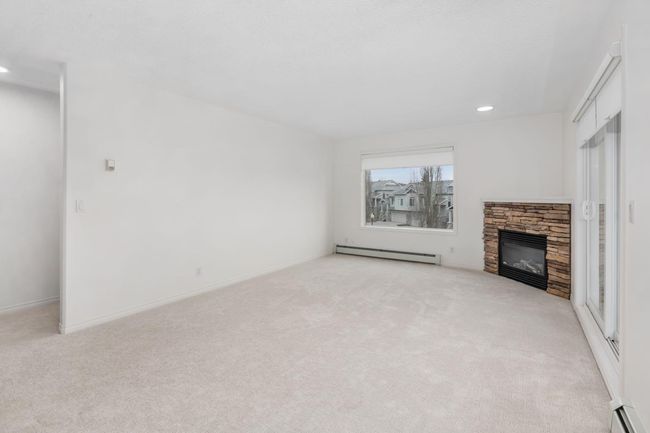 2205 - 7451 Springbank Blvd Sw, Condo with 2 bedrooms, 2 bathrooms and 1 parking in Calgary AB | Image 19