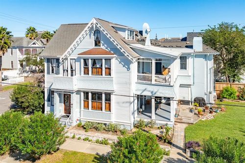 802 16th St, Galveston, TX, 77550-4960 | Card Image