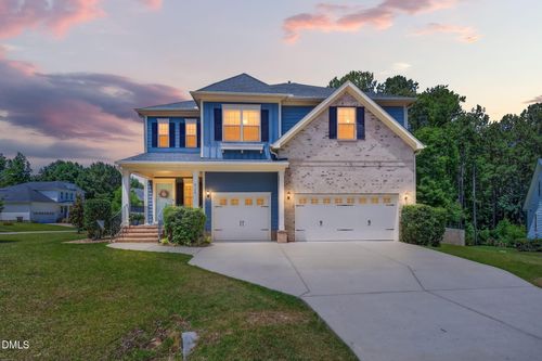 8108 Fieldcrest Ln, Fuquay Varina, NC, 27526-5793 | Card Image