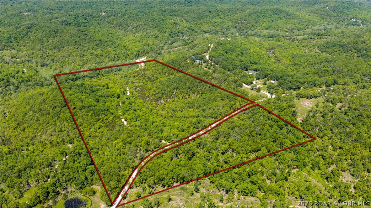 Land in Camdenton