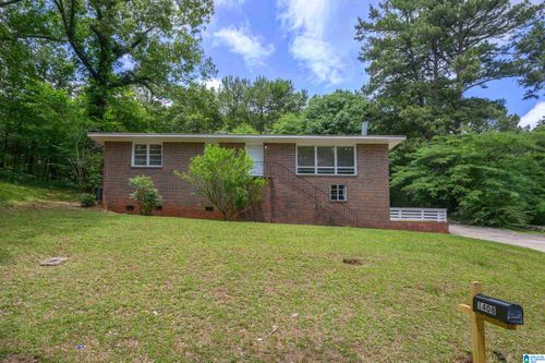1408 29th Ave N, HUEYTOWN, AL, 35023-3664 | Card Image