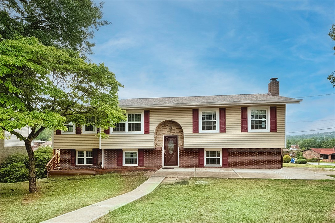 Broad St, South Park, PA 15129