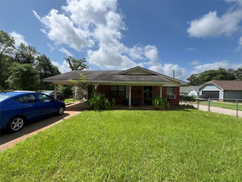 908 Birch St, Palestine, TX, 75801-7768 | Card Image