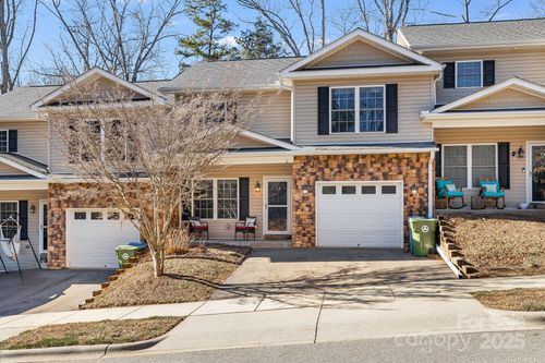 52 Kirby Rd, Asheville, NC, 28806-8908 | Card Image
