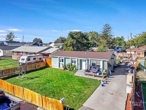 944 Katherine St, Buhl, ID, 83316-1819 | Card Image