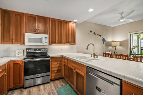 225-1565 Pee Rd, KOLOA, HI, 96756-9588 | Card Image