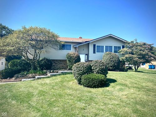 482 N 700 W, Greenfield, IN, 46140-8817 | Card Image