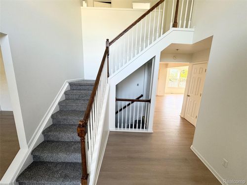 7586 Kensington Dr, Ypsilanti, MI, 48197-3174 | Card Image