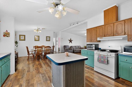 28 Community Rd, Polvadera, NM, 87828-1011 | Card Image