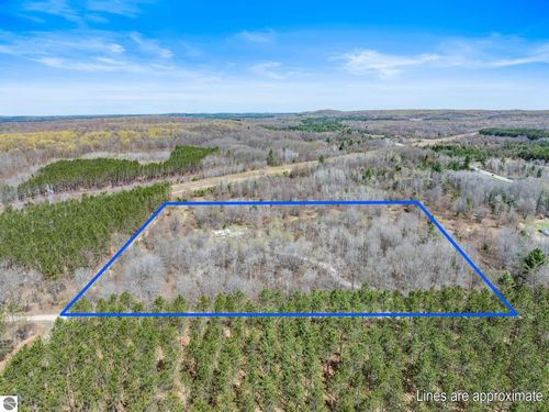 5819 Ne Starvation Lake Road, Kalkaska, MI, 49659 | Card Image