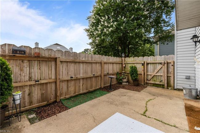4592 Genoa Cir, House attached with 2 bedrooms, 3 bathrooms and null parking in Virginia Beach VA | Image 23