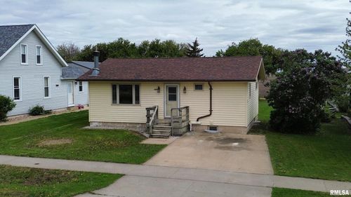 620 Main St, New Liberty, IA, 52765-2207 | Card Image