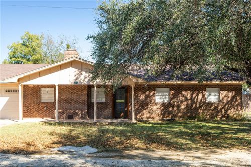 709 E Ham Avenue, De Leon, TX, 76444 | Card Image