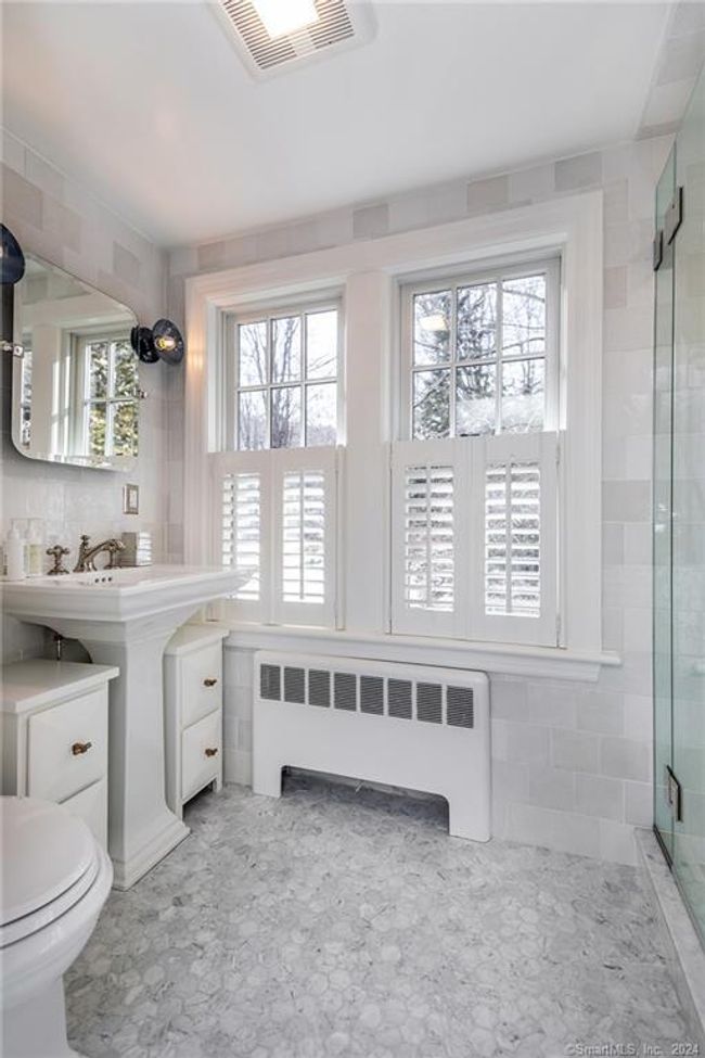 23 Cook St, House other with 3 bedrooms, 3 bathrooms and 2 parking in Washington Depot CT | Image 30