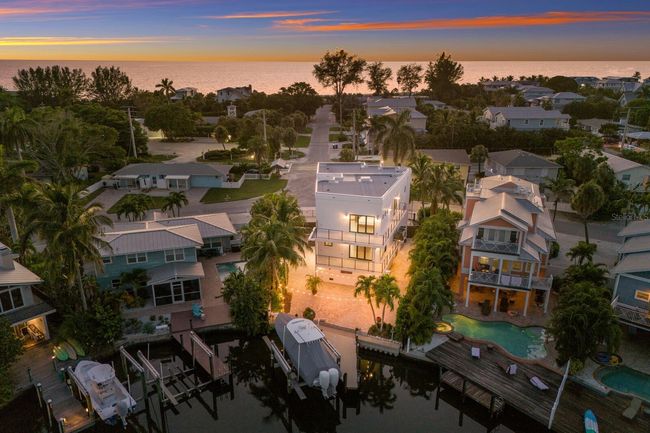 201 N Harbor Dr, House other with 5 bedrooms, 4 bathrooms and null parking in HOLMES BEACH FL | Image 24